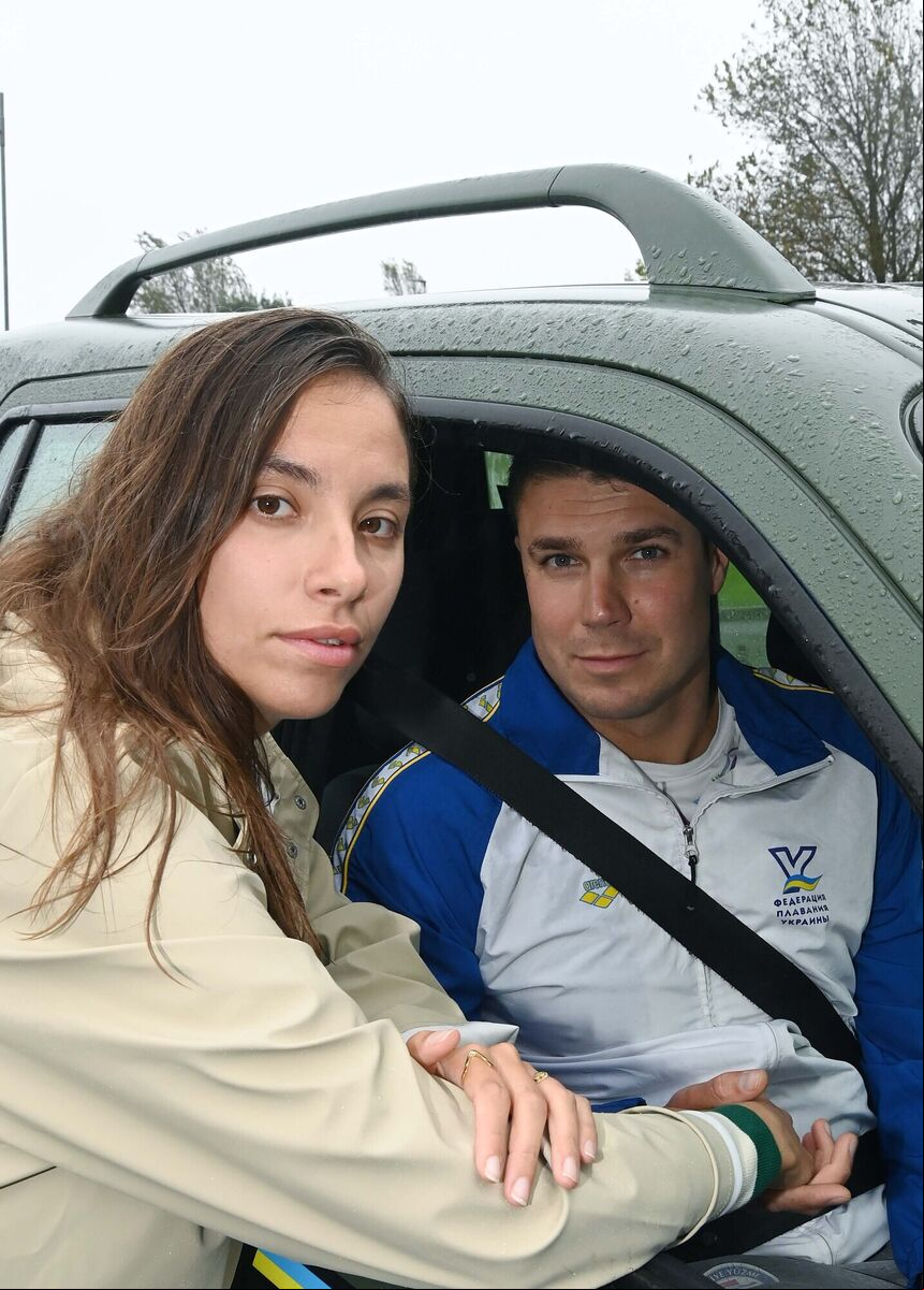 Dmytro Cherkasov with his wife Oleksandra as he leaves Co. Cork to drive to Ukraine with a jeep containing humanitarian aid for Ukrainian people. Picture Denis Minihane. Dmytro Cherkasov with his wife Oleksandra as he leaves Co. Cork to drive to Ukraine with a jeep containing humanitarian aid for Ukrainian people. Picture Denis Minihane.