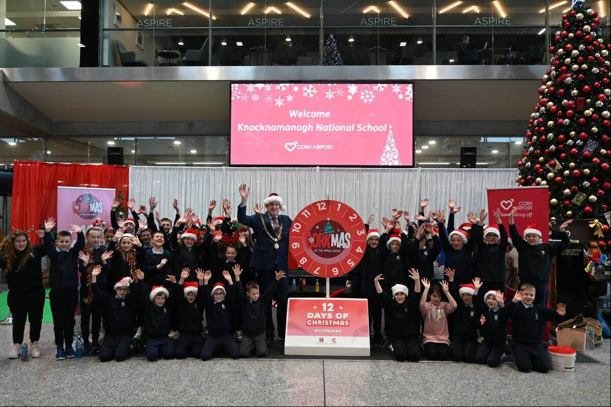 Pupils from Knocknamanagh National School the Lord Mayor of Cork, Cllr Kieran McCarthy, to launch the Corkmas Roulette Wheel campaign. Pupils from Knocknamanagh National School the Lord Mayor of Cork, Cllr Kieran McCarthy, to launch the Corkmas Roulette Wheel campaign.
